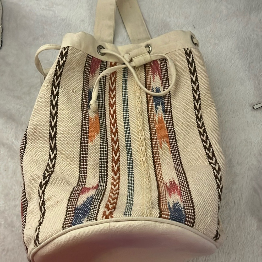Forever 21 100% cotton embroidered backpack with drawstring closure - Picture 1 of 9